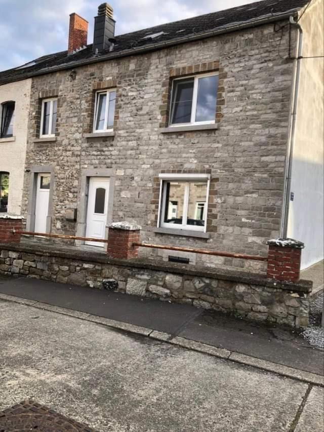 Maison Villageoise Anhée Exterior foto